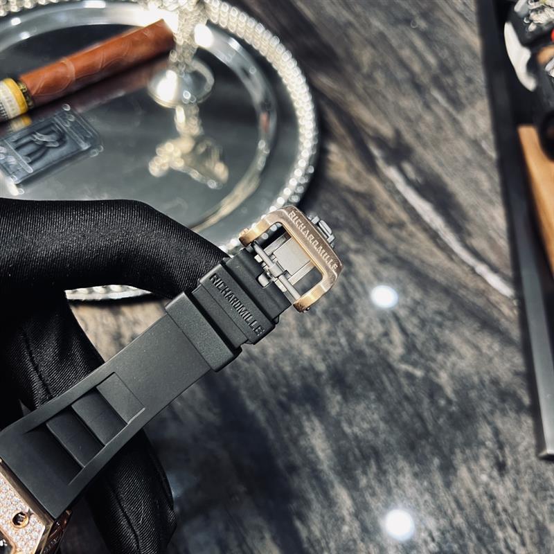 202457162439527 1850